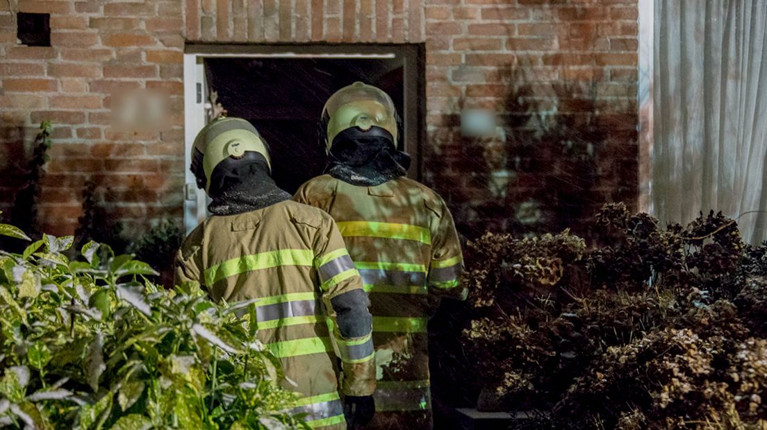 Het vuur was al geblust toen de brandweer arriveerde.