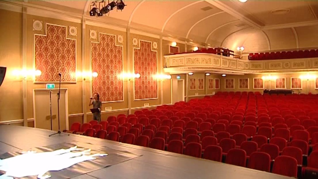 De voorstelling verhuist naar Schouwburg Ogterop