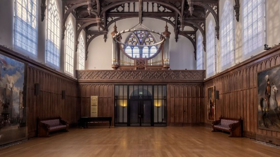 Gotische zaal in het Paleis Kneuterdijk