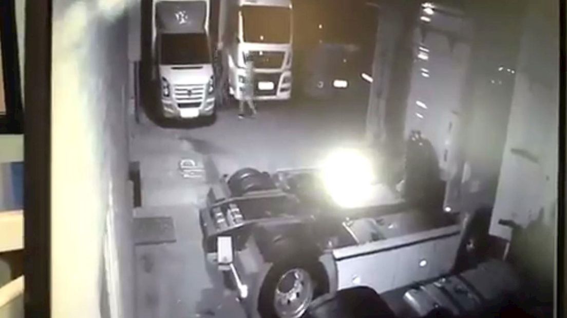 Camerabeelden van de criminelen bij Bultman Autoverhuur