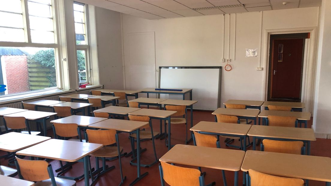 Een van de lokalen in Kerkplein Zes waar nu leerlingen van het Lauwers College les krijgen