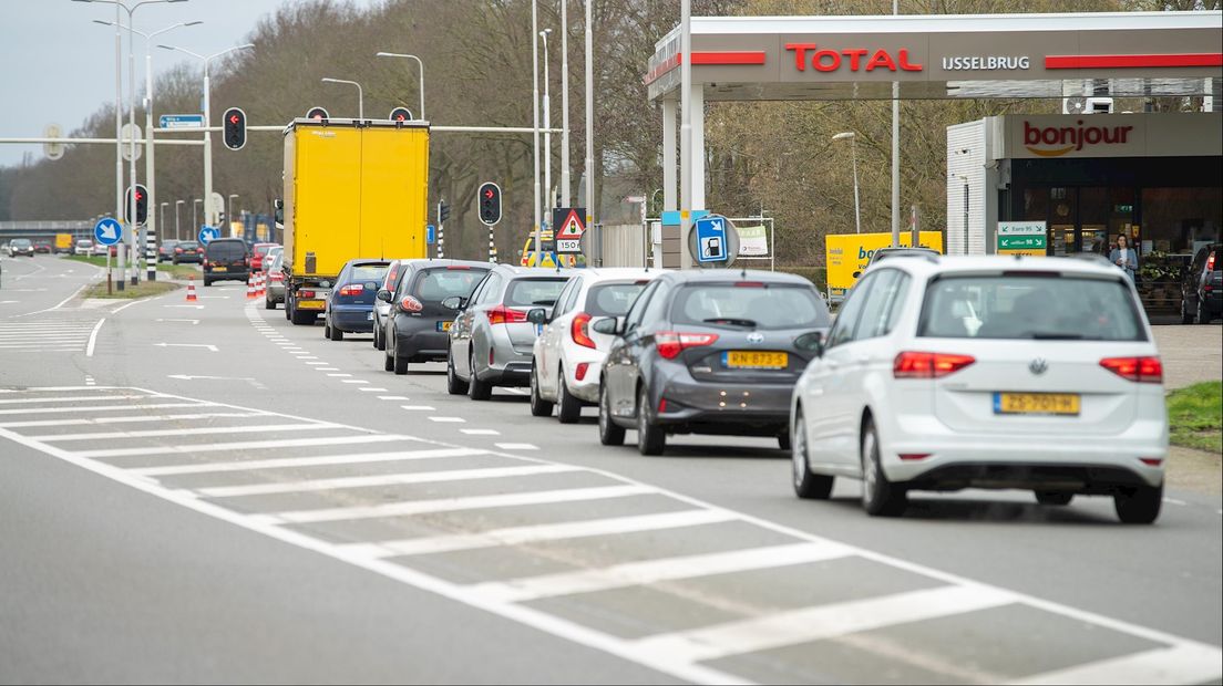 Verkeer in Deventer loopt vast