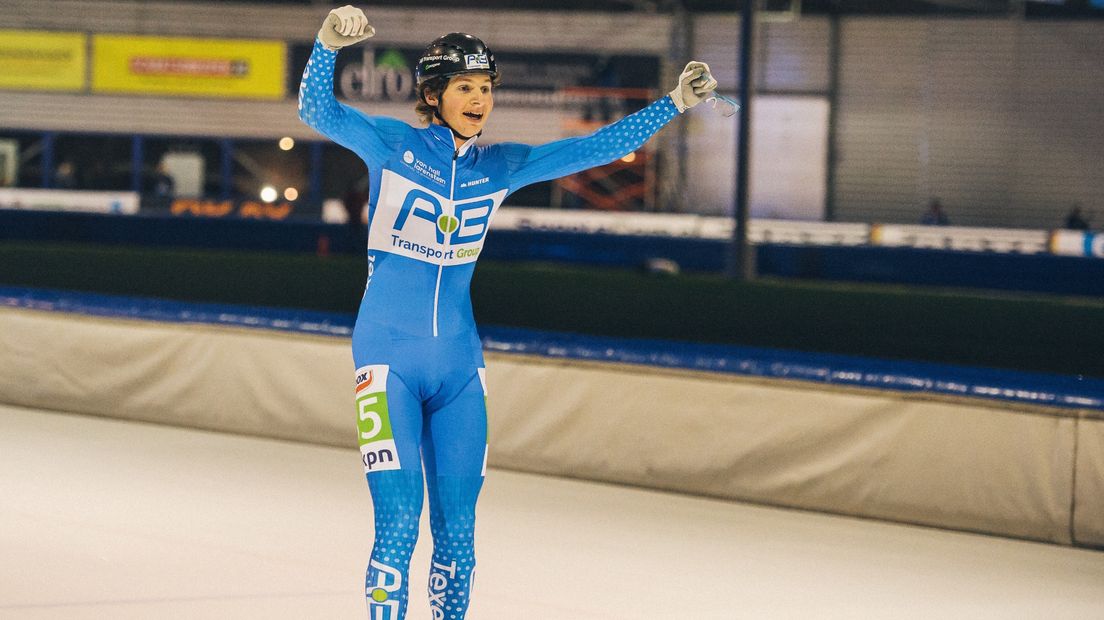 Niels Mesu wint de marathonvierdaagse voor schaatsers