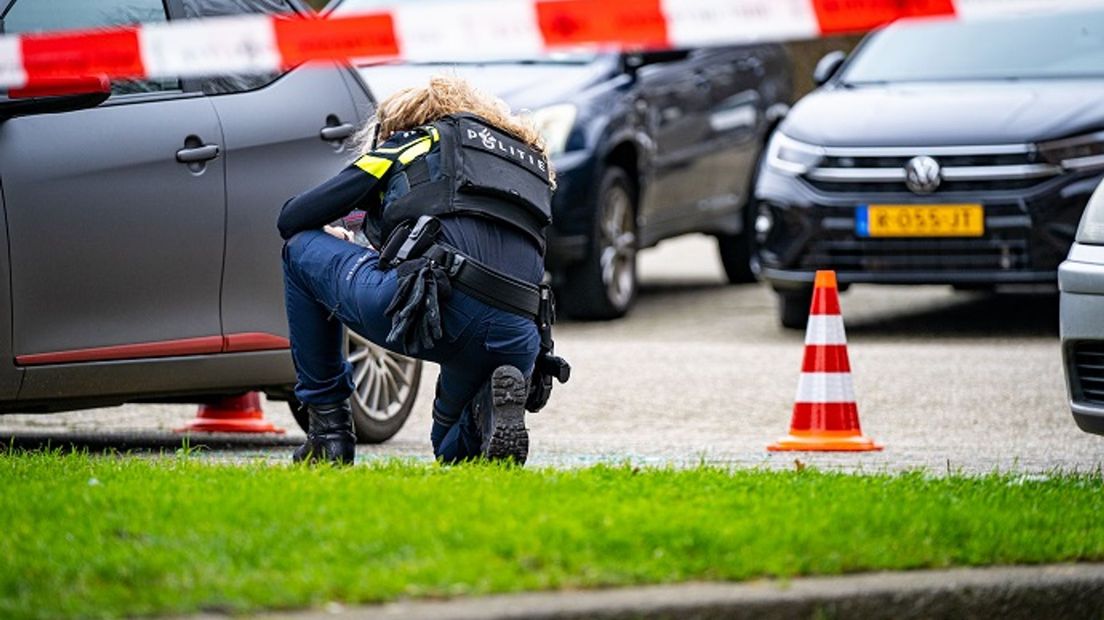 112 news: A car parked in the industrial area of ​​Spijkenisse catches fire |  Police arrest Rotterdammer and Schiedammer for small talk in Zeeland