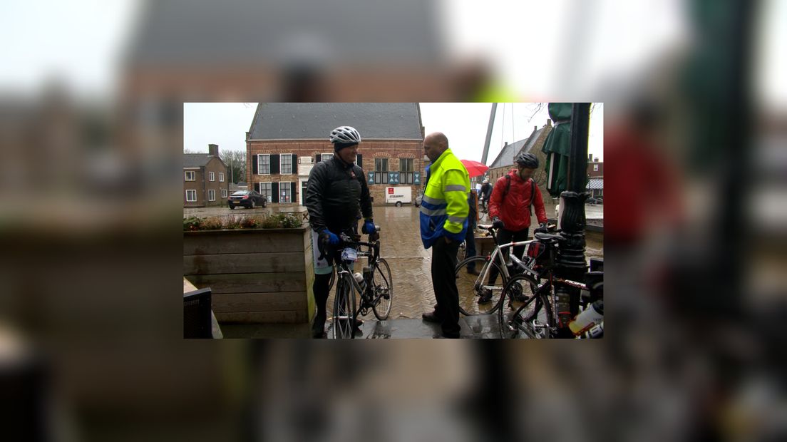 Dielnimmers krigen snein it advys om op te hâlden fan fytsen