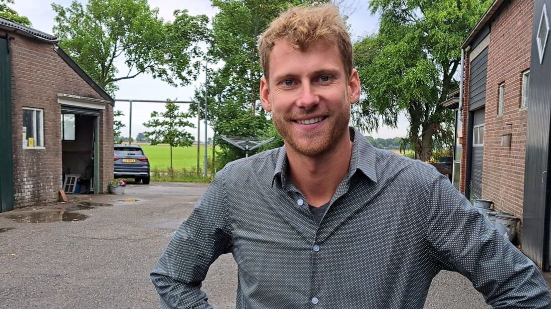 Landbouwminister neemt regen mee, maar dat lost droogteprobleem boer Tonco niet op - Omroep Zeeland