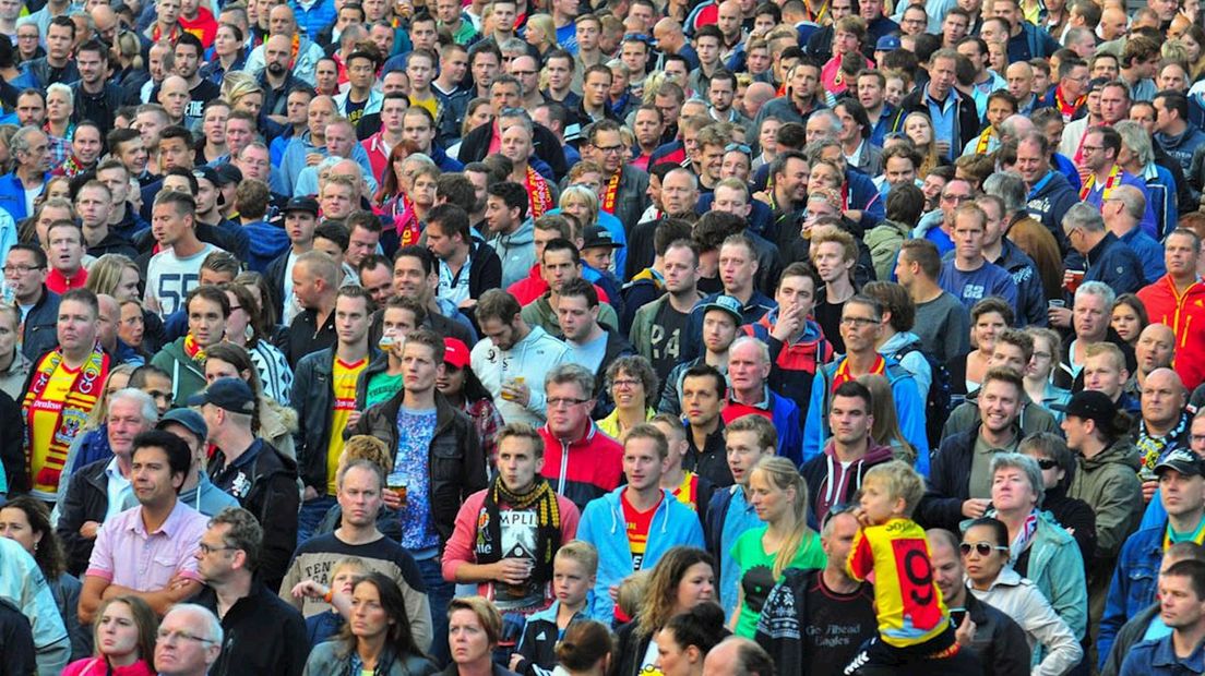 Fans GA Eagles op De Brink
