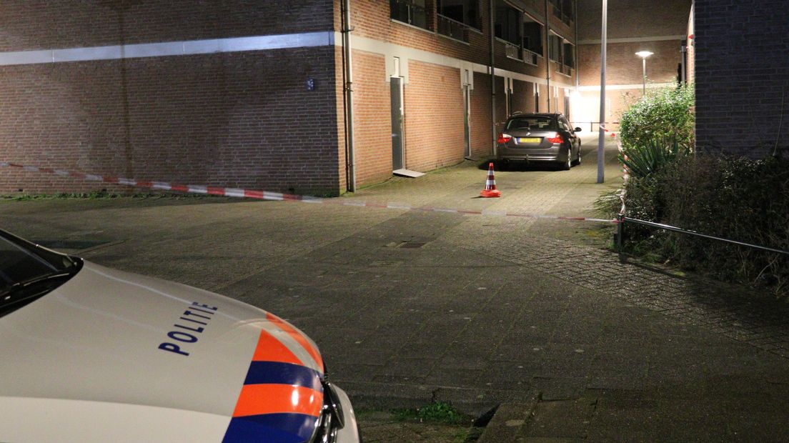 Politie lost waarschuwingsschoten in Overvecht na mogelijke ontvoering UStad Politie lost waarschuwingsschoten in Overvecht na mogelijke ontvoering UStad