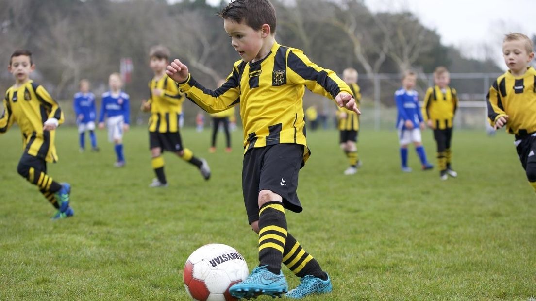 KNVB voert vernieuwing pupillenvoetbal door