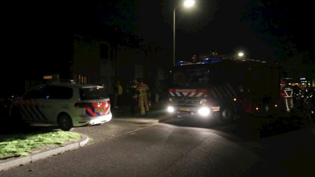 Autoambulance in brand gestoken in Hengelo