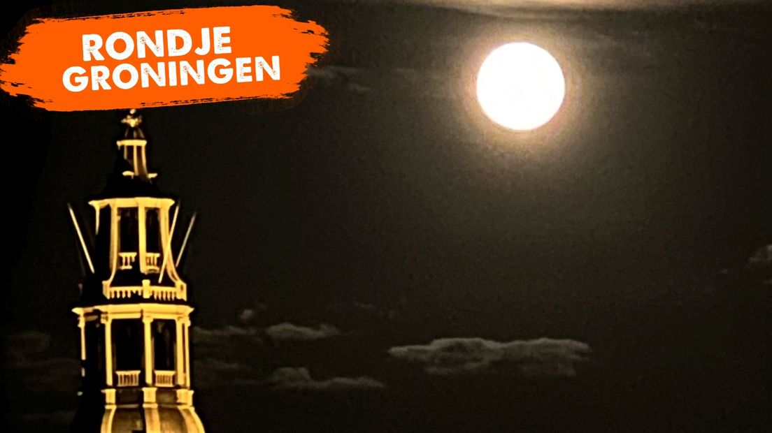 De supermaan en de Der Aa-kerk in Stad