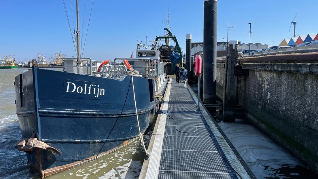 Het schip 'Dolfijn' is één van de twee schepen die worden ingezet voor de Wadexpedities
