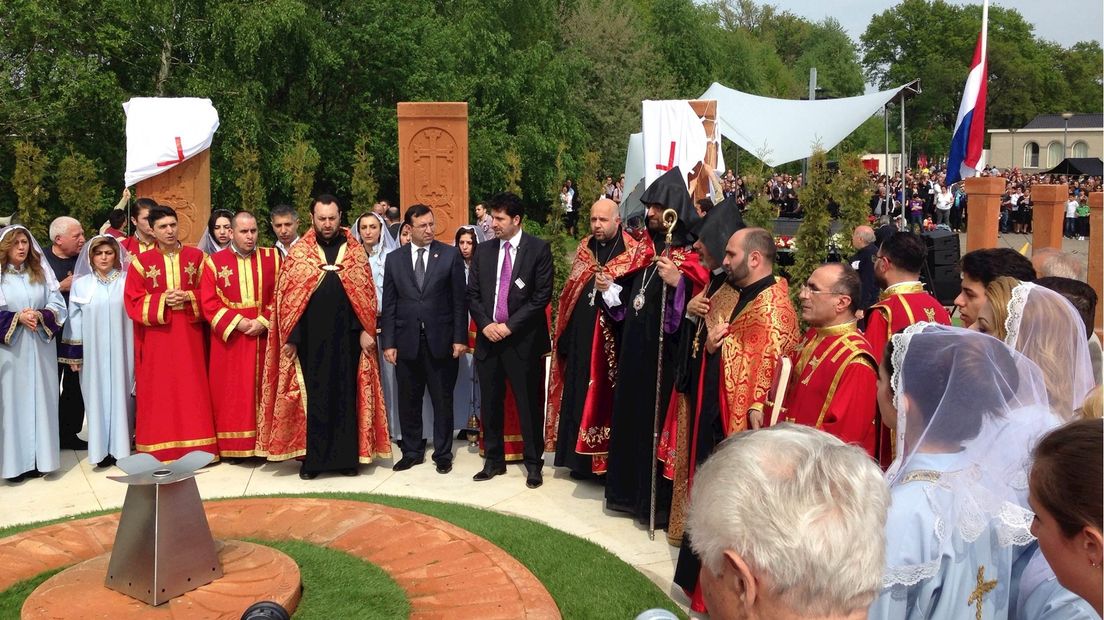 Onthulling Armeens genocide-monument
