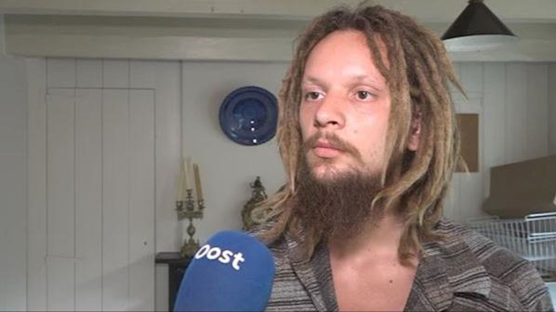 De recherche heeft meerdere computers en telefoons van 'Broer Rasta' in beslag genomen