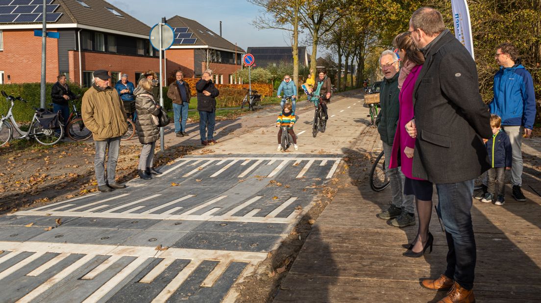 Het nieuwe fietspad tussen Sauwerd en Groningen