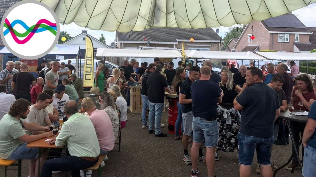 Gezellig druk op het bierfestival in Leuth