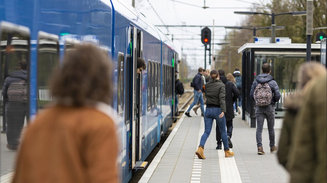 Geen treinen tussen Almelo en Hardenberg door seinstoring