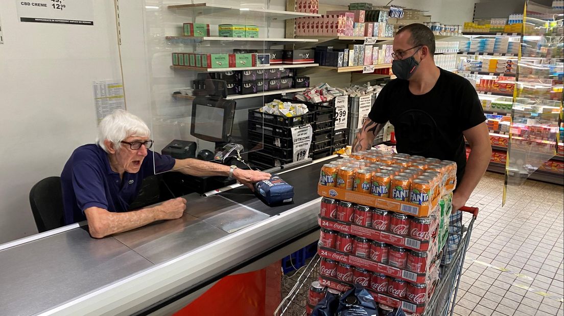 Supermarkt in Noord Deurningen weer open nadat Veiligheidsregio winkel eerder sloot - RTV Oost