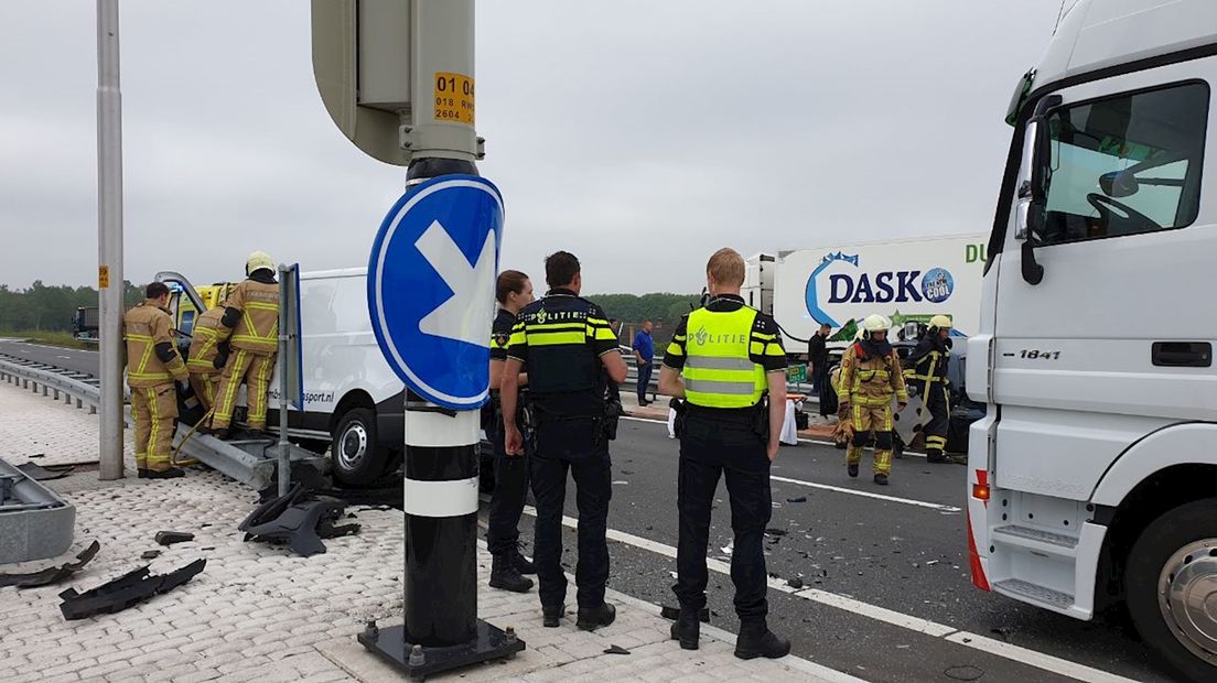 Ravage na ongeluk op N18 bij Enschede