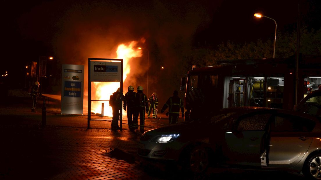 Bestelbusje in brand in Steenwijk