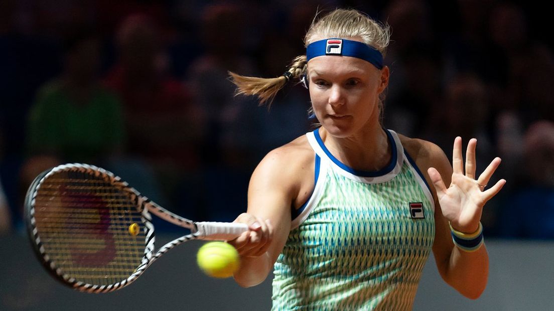 Kiki Bertens in actie tijdens het WTA-toernooi van Stuttgart.