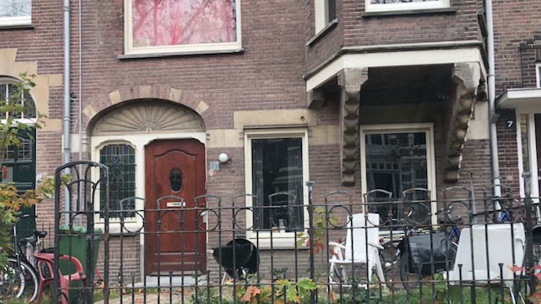 De voortuin van een studentenhuis in Nijmegen.