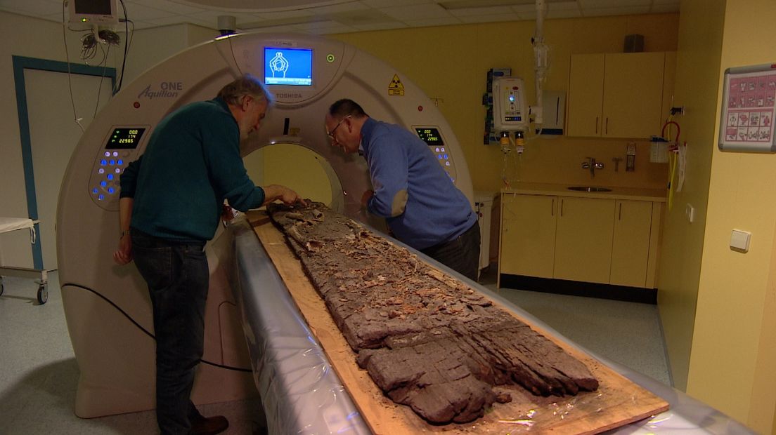Skelet van 1200 jaar in ziekenhuis (video)