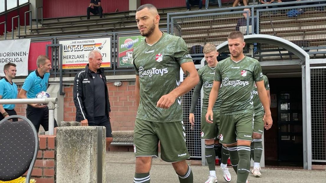 Het nieuwe uittenue van FC Emmen