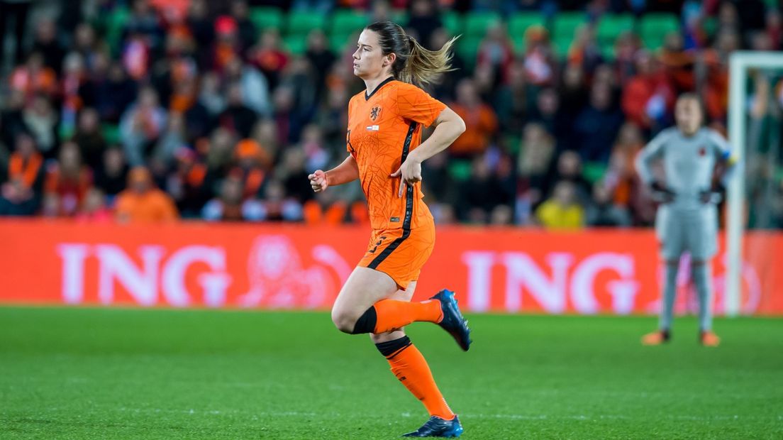Damaris Egurrola maakte in de Euroborg haar debuut voor Oranje