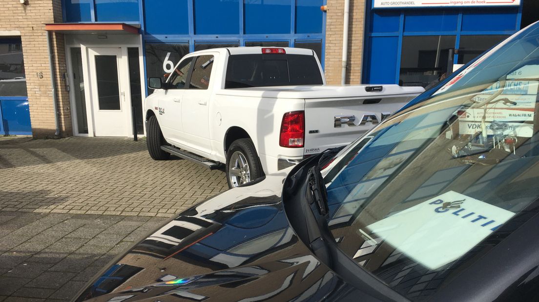 De politie deed een inval in het pand van Ahwazi in Rijswijk.