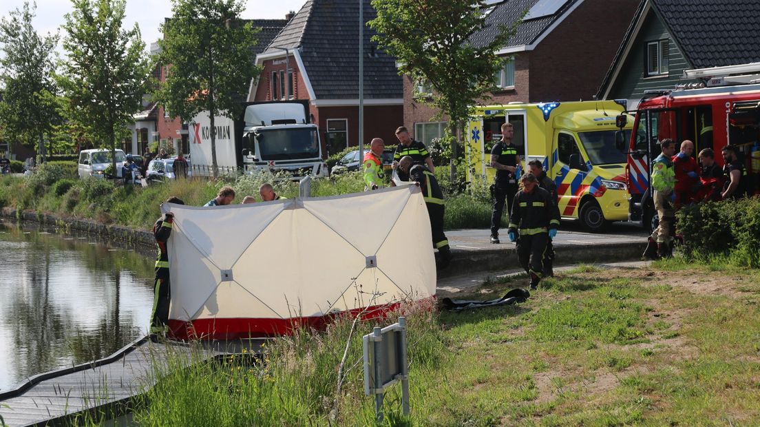 Ambulance en brandweer zijn ter plaatse