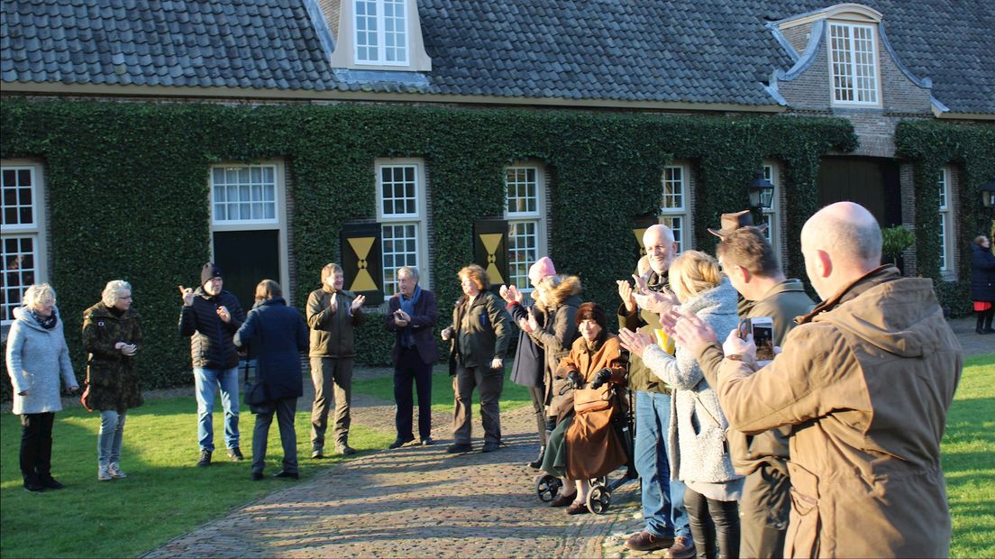 Eeuwenoud uurwerk kasteel Eerde slaat na zestig jaar weer