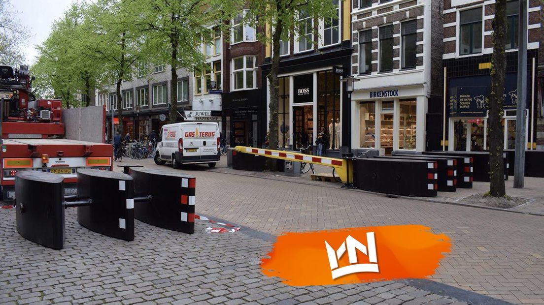Een roadblock ter hoogte van de Der Aa-kerk.