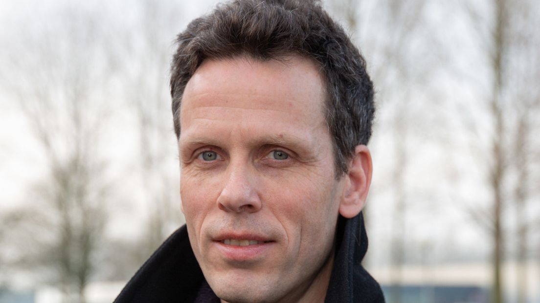 nyk de vries zou het grut frysk diktee voorlezen maar door corona