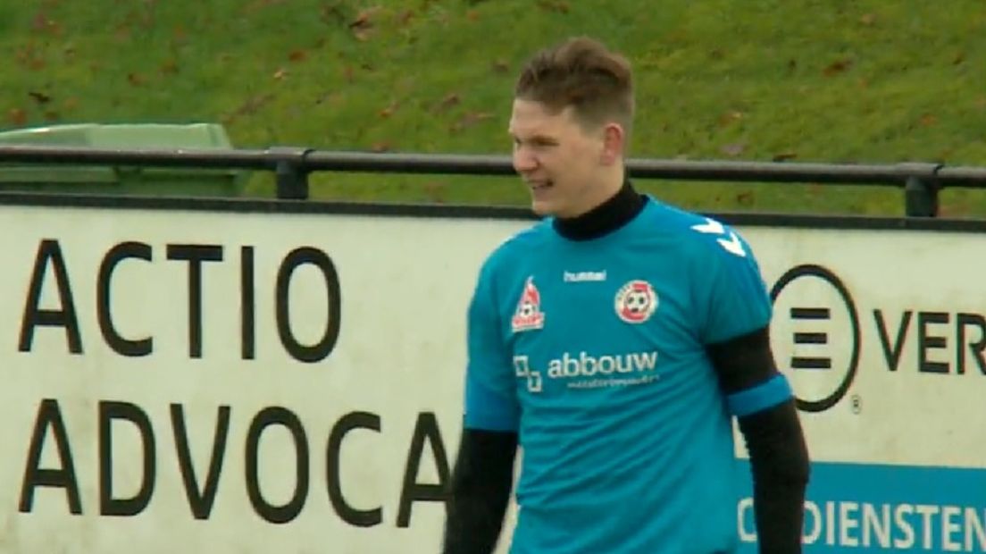 Hidde Streutker is belangrijk voor HZVV tegen Sparta Nijkerk (Rechten: RTV Drenthe)