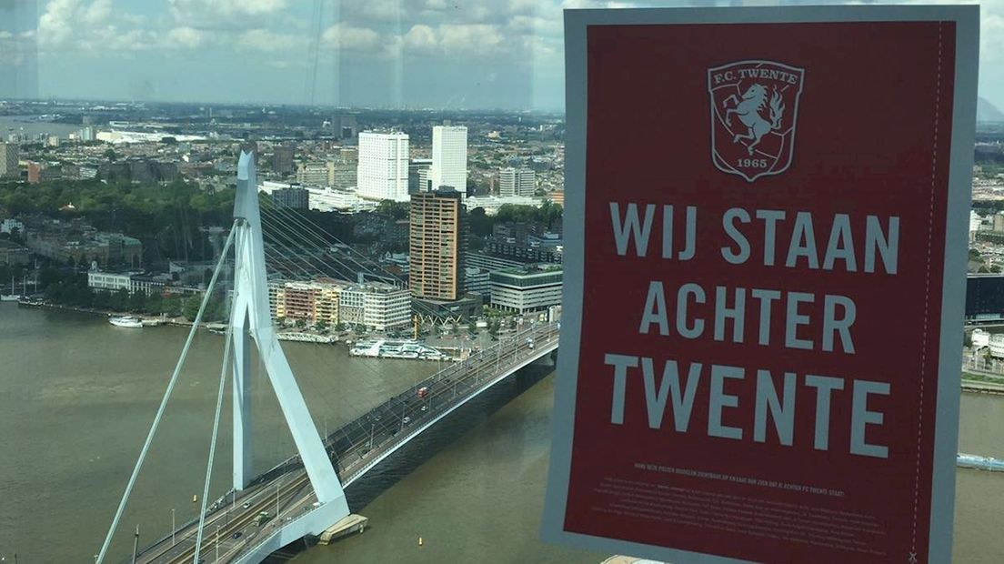 Foto van de poster in Rotterdam