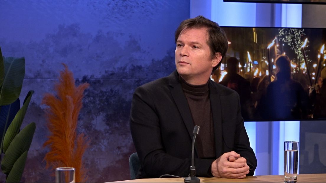 Tom Postmes tijdens een uitzending van Noord Vandaag