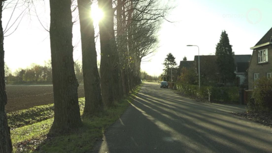 Het dorp Ressen in de gemeente Lingewaard lijkt het slachtoffer te worden van gebrek aan geld voor een rondweg. Al zo'n twintig jaar staat de aanleg van de Dorpensingel-Oost op de kaart, maar nu niemand die wil betalen dreigt een 'tsunami aan verkeer'.