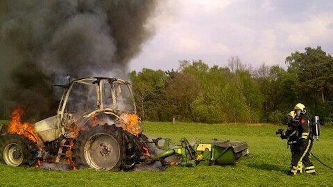 Brandweer blust tractor