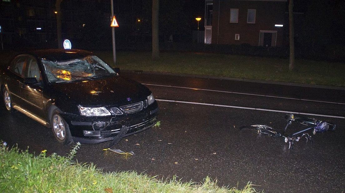 Fietser gewond na aanrijding met auto in Zwolle