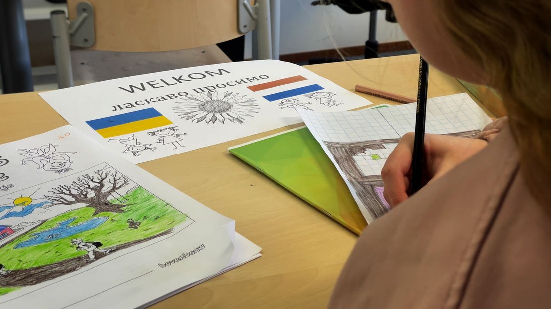 Oekraïense kinderen krijgen vanaf vandaag les op school in Emmen