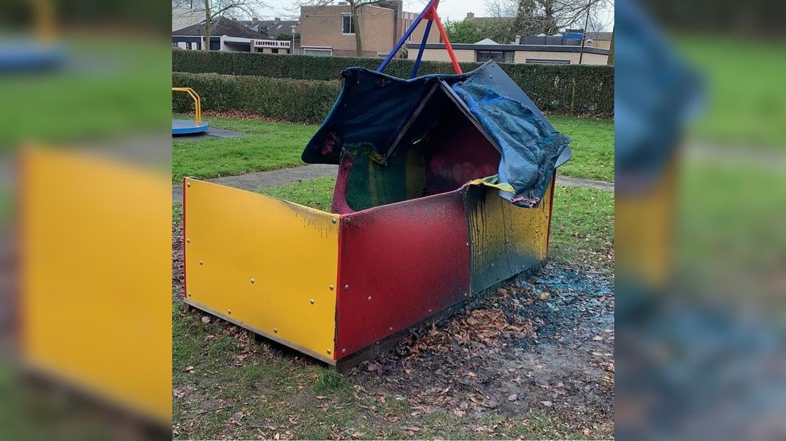 Speeltoestel vernield in speeltuin 's-Gravenpolder