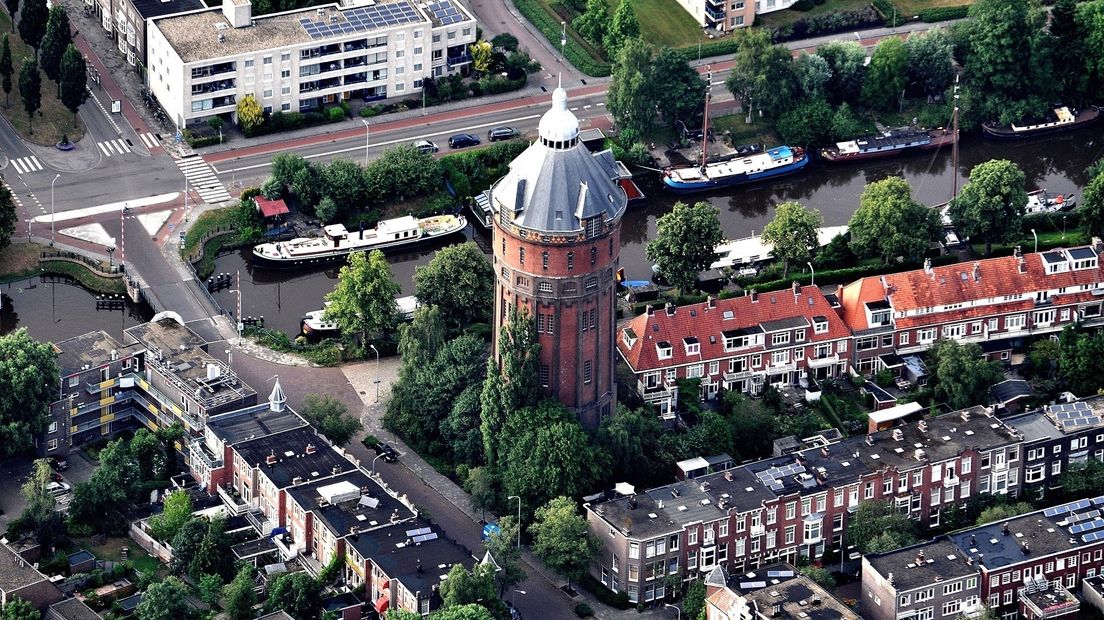 Een luchtfoto van Watertoren West in de stad Groningen