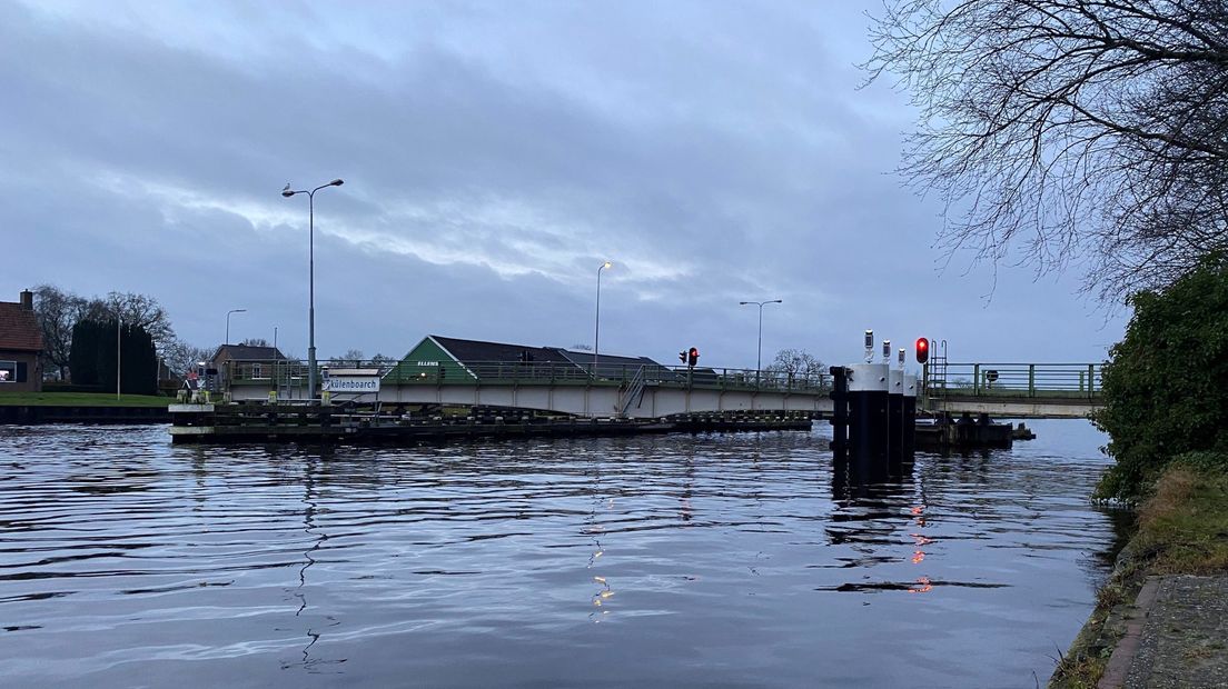 Werkzaamheden aan brug Skûlenboarch, verkeer moet omrijden - Omrop Fryslan