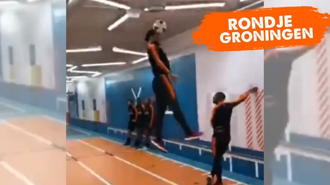 Virgil van Dijk laat zien hoe hoog hij kan springen