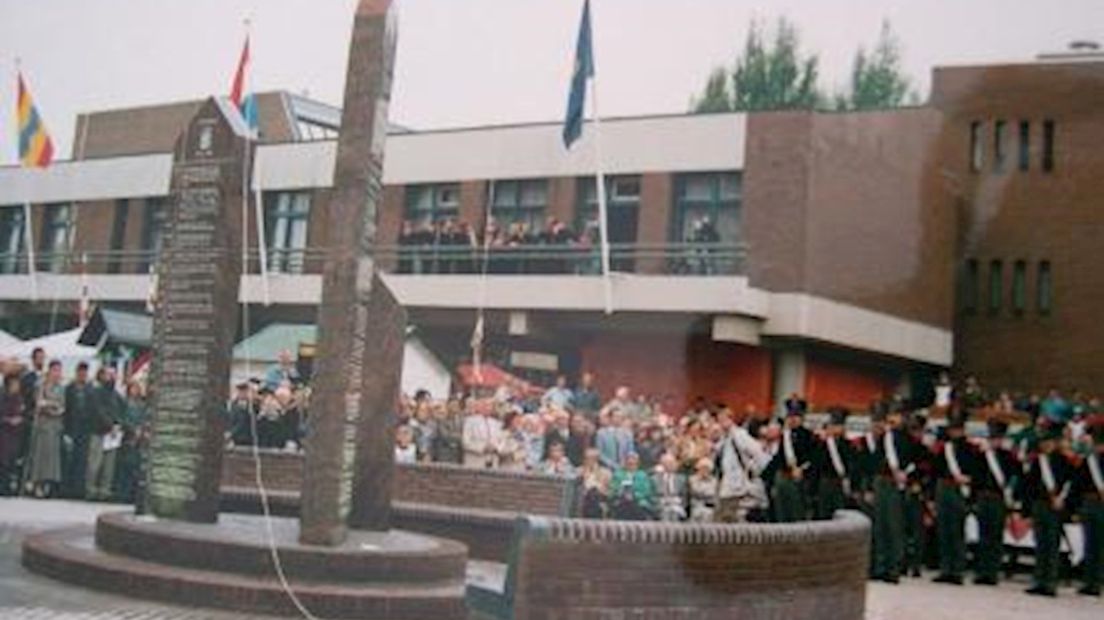 Onthulling monument 1993