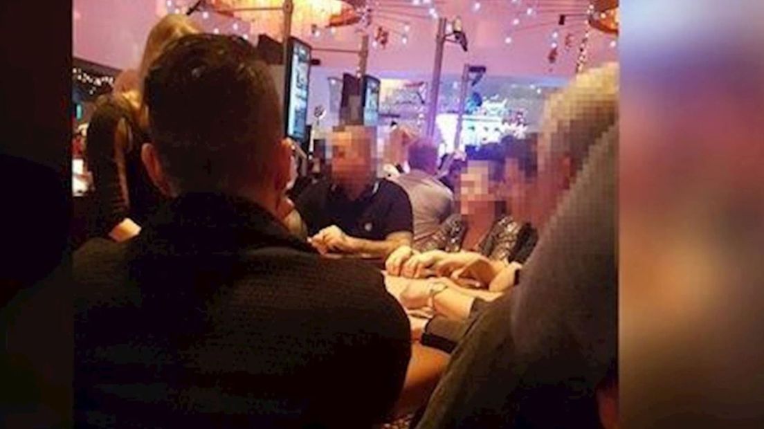 De gokkende zorgdirectrice Nina B. nam cliënten mee naar het casino.