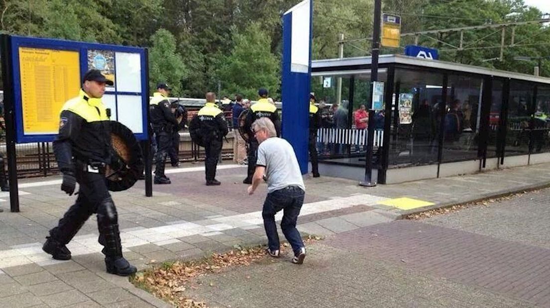 Supporters opgepakt in Wijhe