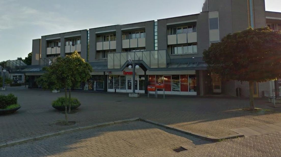 Een Bruna in Deventer is vannacht overvallen