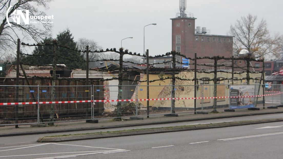 Leilindes worden verplaatst.
